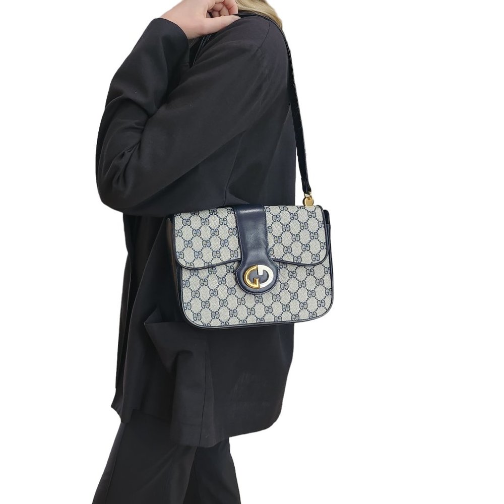 Gucci Vintage Monogram Shoulder Bag - Picture 2 of 15